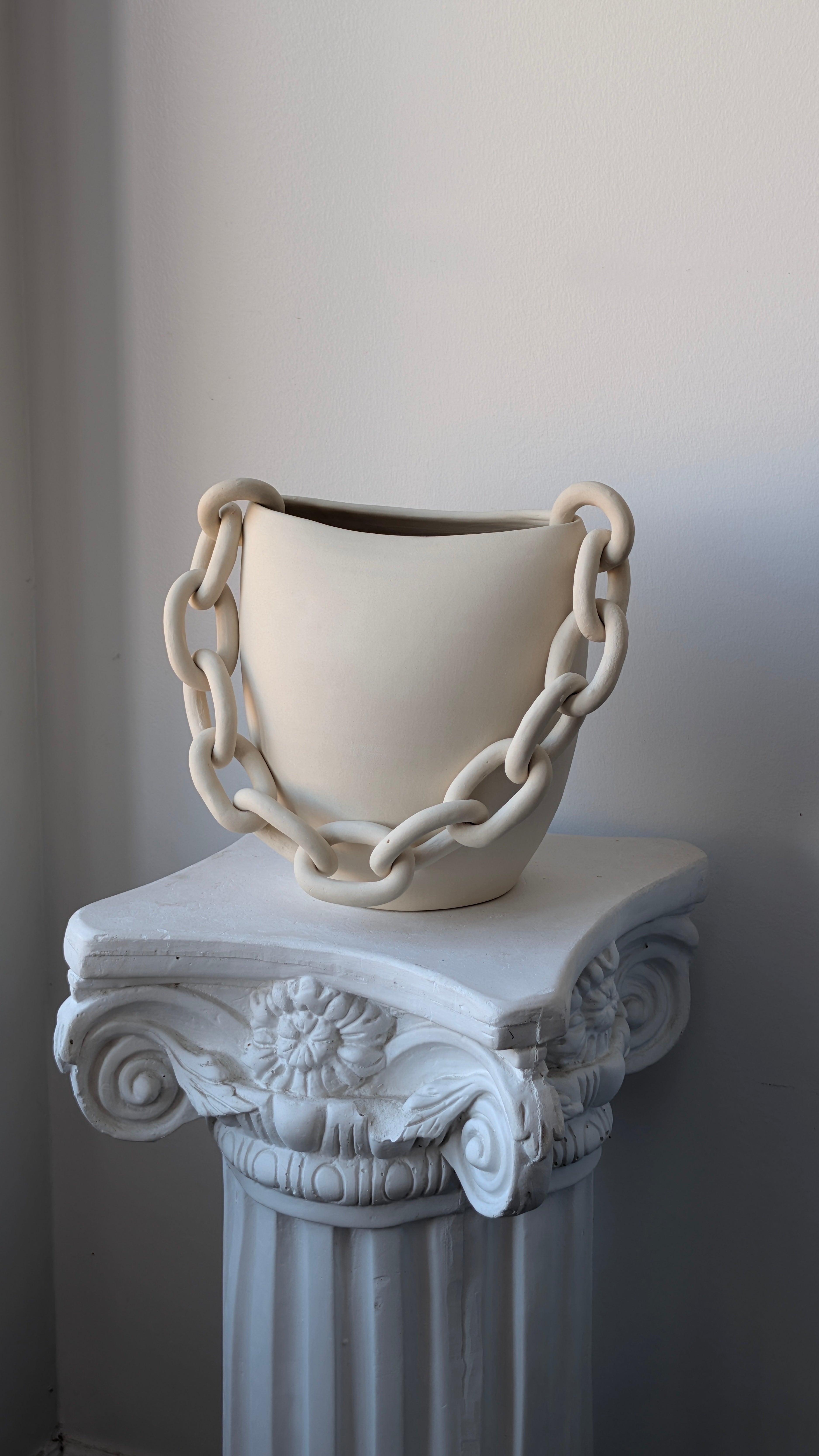 Handbag vase